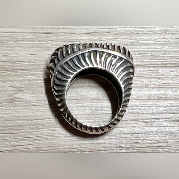 Vintage Designer Dian Malouf Sterling Silver Ribbed Tall Dome Ring, Size 5.5 - Picture 7 of 12